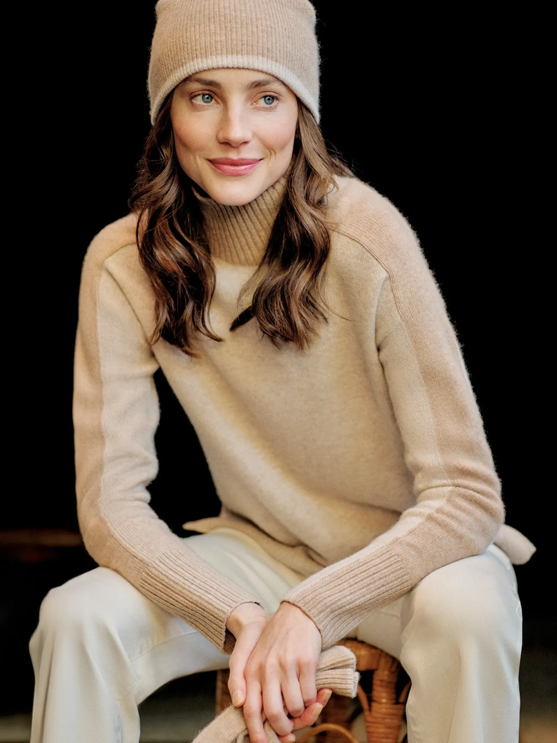 J.McLaughlin Dina Cashmere Turtleneck in Color Block HeatherOatmeal/Camel Hot