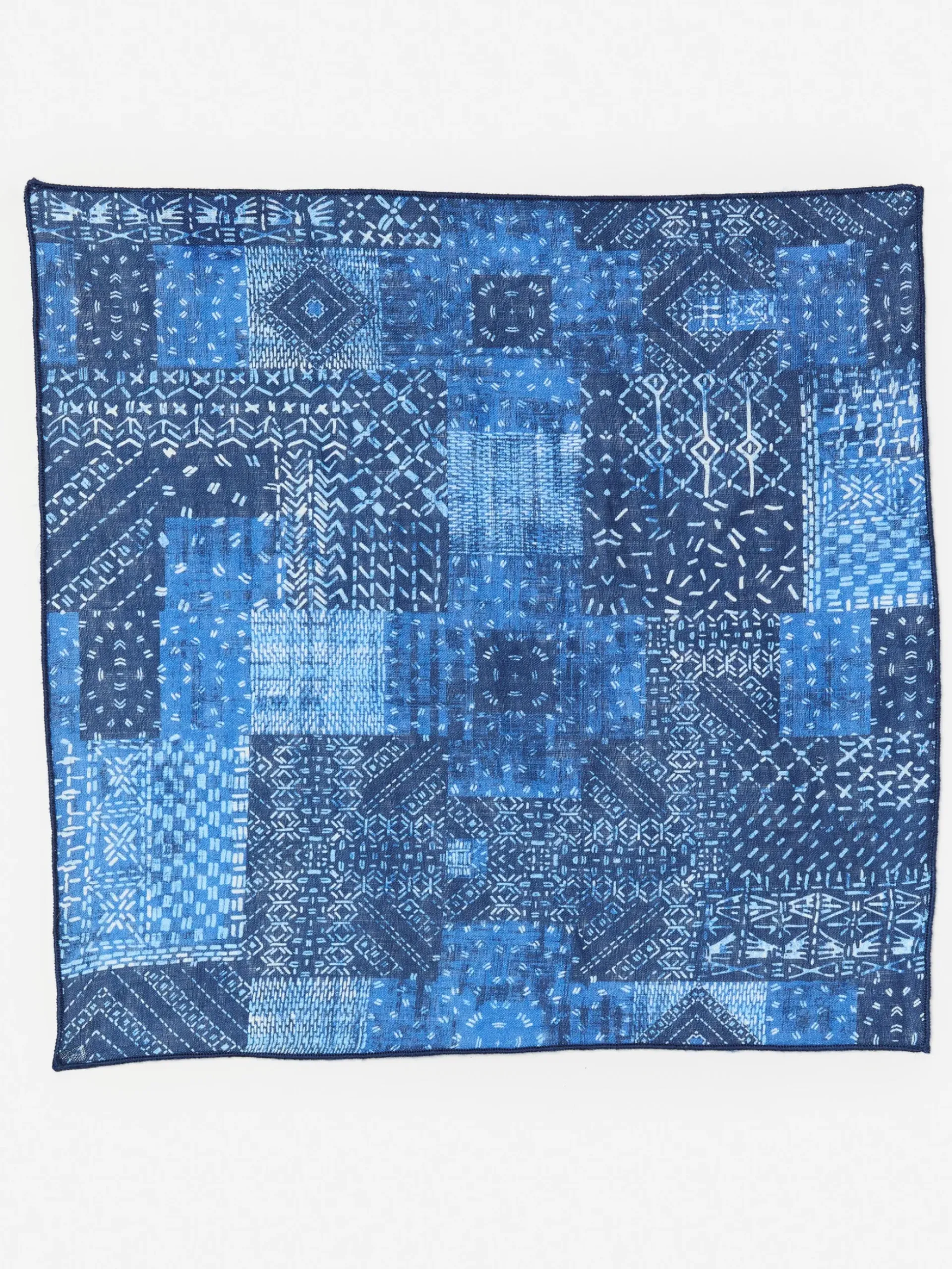 J.McLaughlin Linen Pocket Square in Diamond Patch Navy/DenimBlue New